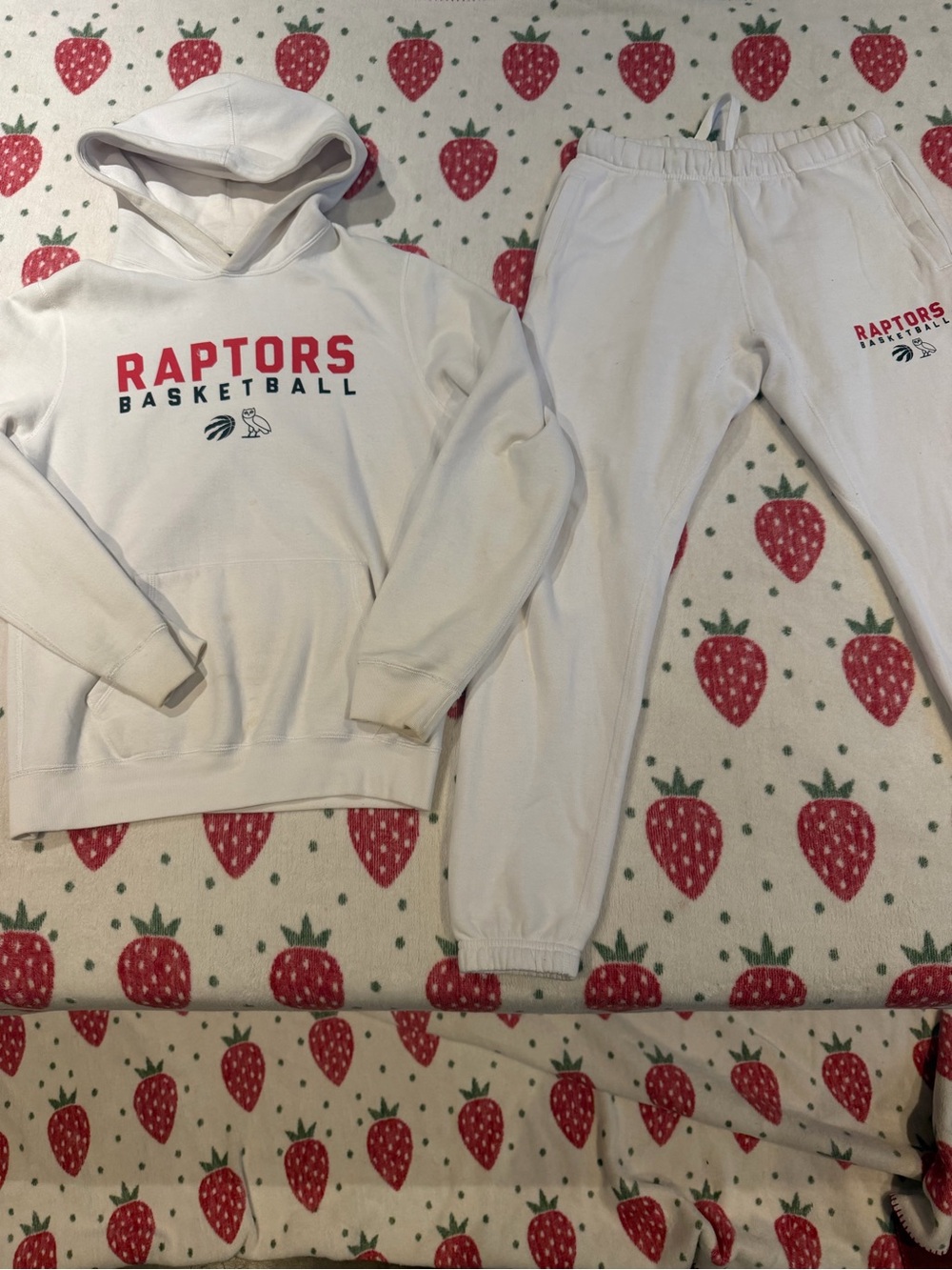 OVO Raptors Basketball White Hoodie & Jogger Set